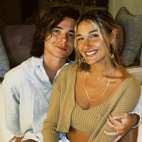 Sasha Meneghel e João Figueiredo engataram namoro em 2019