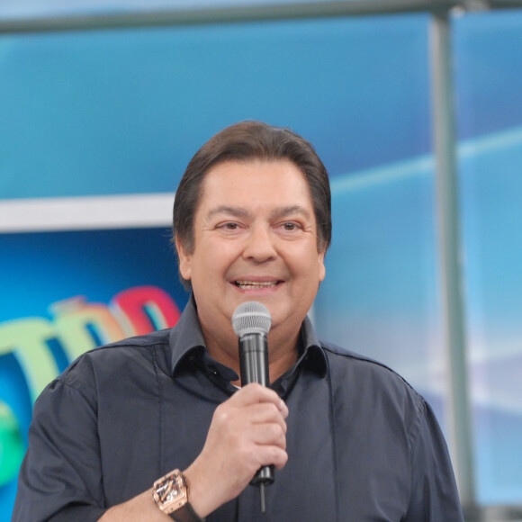 Faustão pela primeira vez na história do 'Domingão' não irá comandar o programa