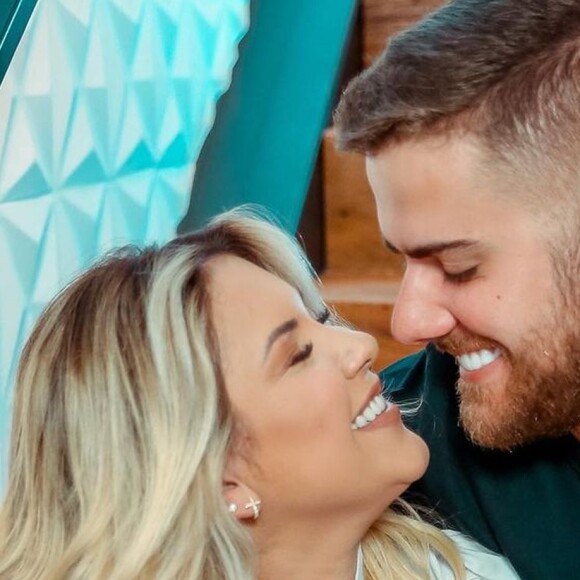 Zé Neto e Natália Toscano casaram no religioso em 2019