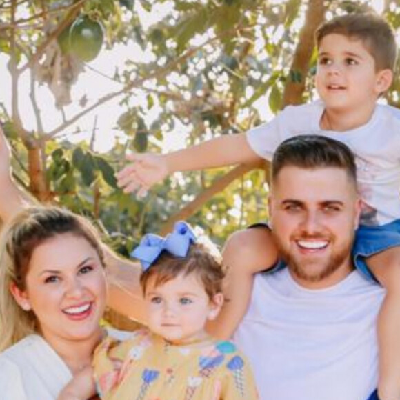 Zé Neto e Natália Toscano comemoraram primeiro aniversário de Angelina com piquenique