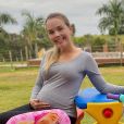 Thaeme está grávida de 25 semanas de sua segunda filha