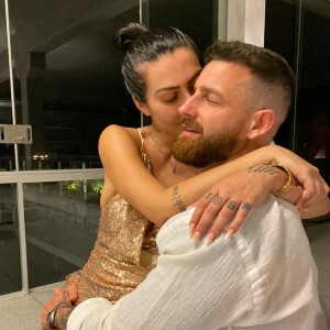 Cleo e Leandro D'Lucca tornaram o relacionamento público em janeiro deste ano