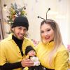 Virgínia e Zé Felipe vestiram a filha de abelha no aniversário de um mês da pequena
