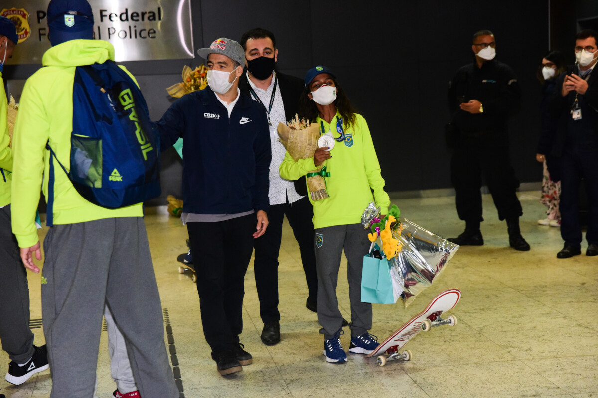 Foto Rayssa Leal A Fadinha Do Skate Volta Ao Brasil E Recebe