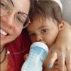 Marília Mendonça compartilha momentos com o filho em sua rede social
