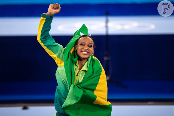 Rebeca Andrade fez famosos vibrarem com o seu ouro no salto na ginástica artística feminina na Olimpíada de Tóquio