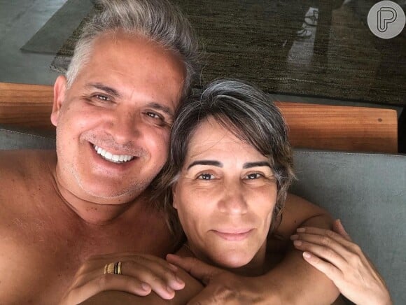 Gloria Pires é mãe de Antonia Morais, de 28 anos, Ana Morais, de 21 e Bento, de 16, do casamento com o músico Orlando Morais. Ela também tem Cleo, de 38 anos, do relacionamento anterior com Fábio Jr.
