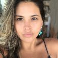 Rafaella Oliveira, filha mais velha de Cristiana Oliveir, recebeu elogios em foto sem make