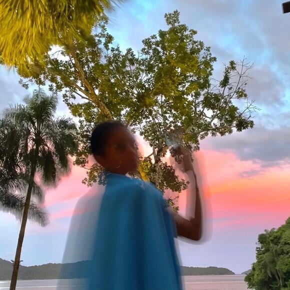 Bruna Marquezine prefere memórias do que nitidez nas fotos