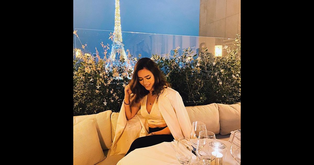 Bruna Biancardi apareceu sozinha foto frente Torre Eiffel