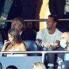A imprensa internacional repercutiu quando Neymar levou Biancardi para um jogo de futebol, e Messi os acompanhou