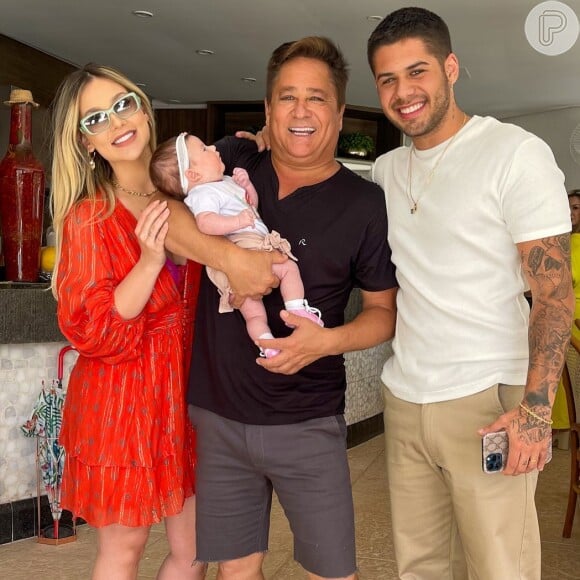 Zé Felipe e Virgínia Fonseca moram com a filha no mesmo condomínio que Leonardo, em Goiânia