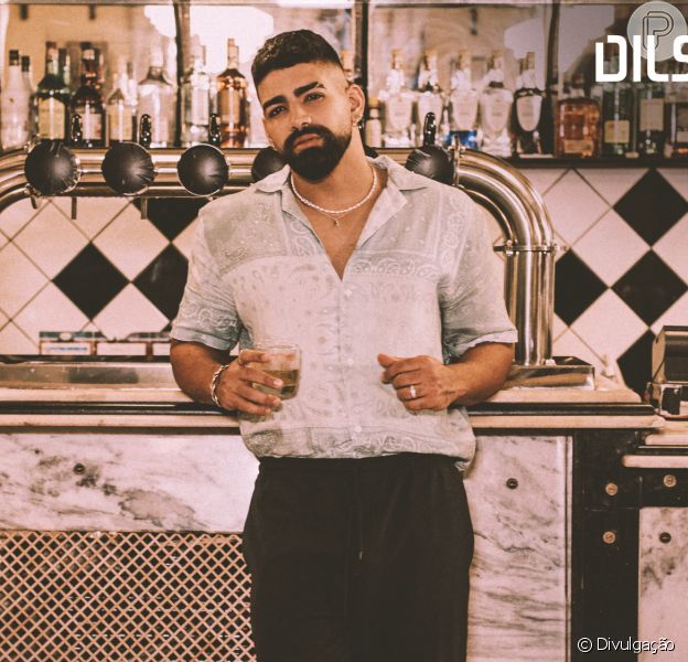 Dilsinho lança disco sobre bares, mas descarta levar filha: 'Só com 18 anos'