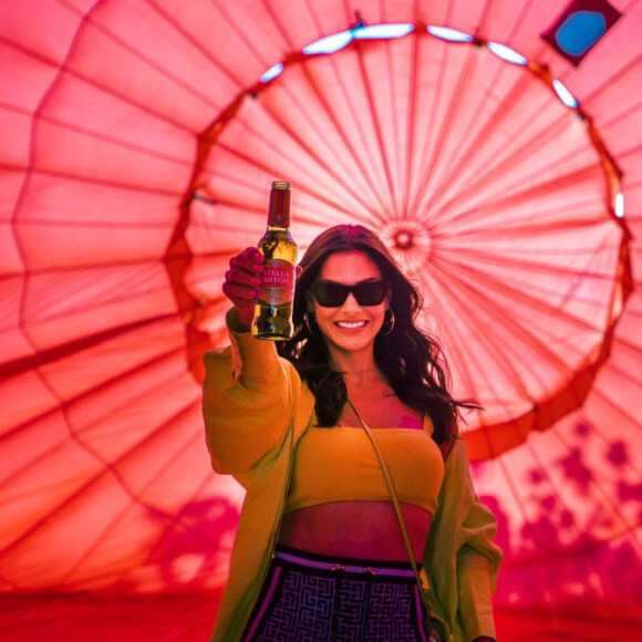 Andressa Suita optou por um look confortável para o passeio