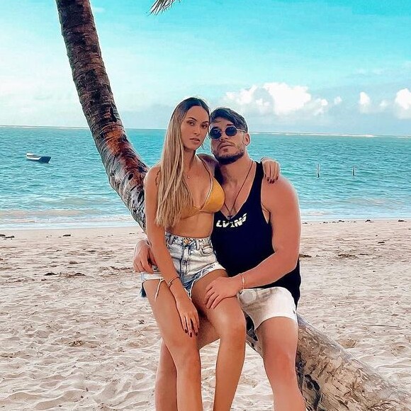 Sarah Andrade e Lucas Viana usaram o Instagram para anunciar separação