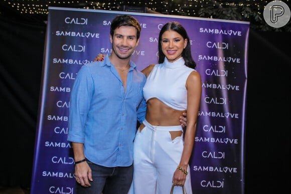 Jakelyne Oliveira e Mariano estiveram na gravação do DVD do SambaLove no bar Ruazinha, de São Paulo nesta terça-feira (07)