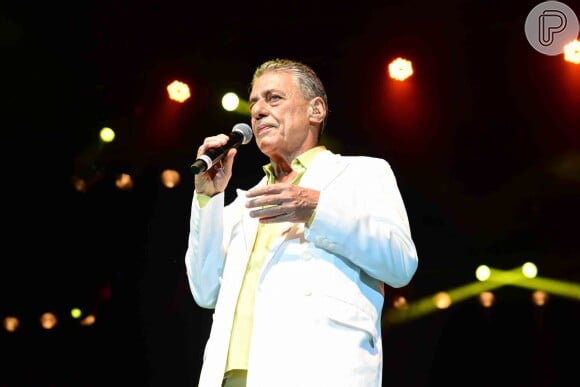 Chico Buarque é um dos grandes nomes da música popular brasileira