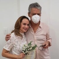 Chico Buarque se casa com Carol Proner e surpreende fãs: 'Que simplicidade'. Fotos!
