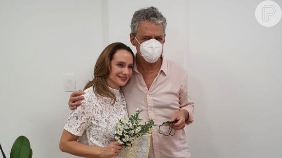 Chico Buarque e Carol Proner se casaram em Itaipava, no Rio de Janeiro