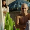 Na novela 'Gênesis', José (Juliano Laham) deixa Neferíades (Dandara Albuquerque) fascinado ao tomar banho na piscina da casa dela