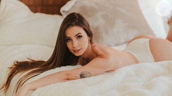 As fotos de topless de Maria Lina agitaram as redes sociais