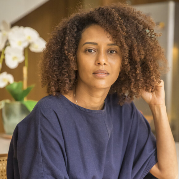 Taís Araujo falou sobre cuidados com os fios para ter sempre o cabelo bonito e hidratado