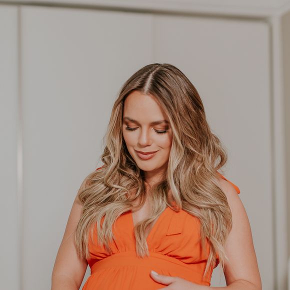 Thaeme relatou nascimento de Ivy: 'Muito lindo'