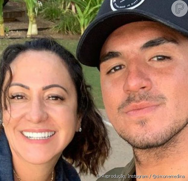 Sexo lesbica com segurança Namorada adolescente fazendo boquete