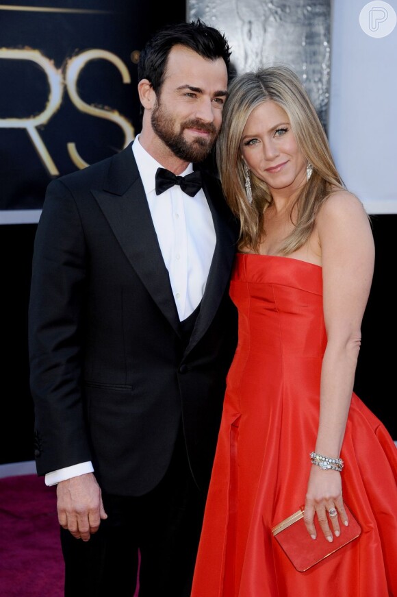 Jennifer Aniston e Justin Theroux podem se casar a qiualquer momento