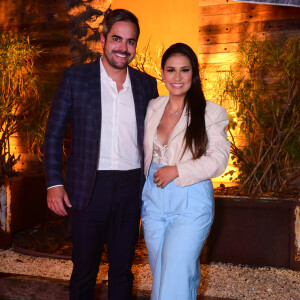 Simone com o marido, Kaká Diniz, na festa de aniversário de Rodrigo Faro