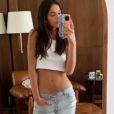 Bruna Marquezine comemorou nova calça jeans recebida pela Colcci
