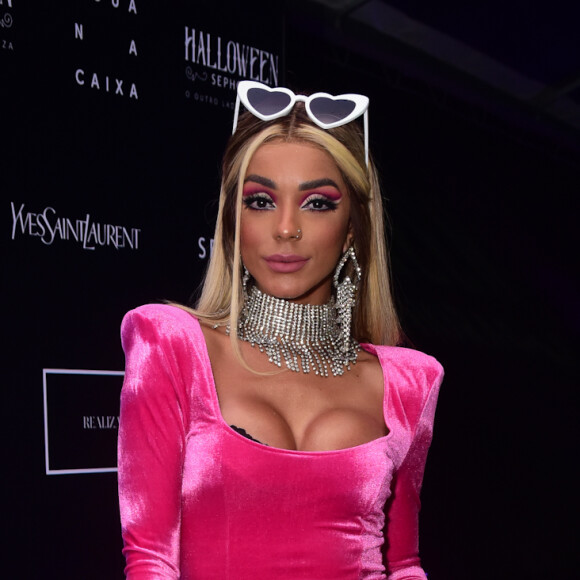 Brunna Gonçalves foi ao evento de Halloween e contou que quer participar do 'BBB 22'