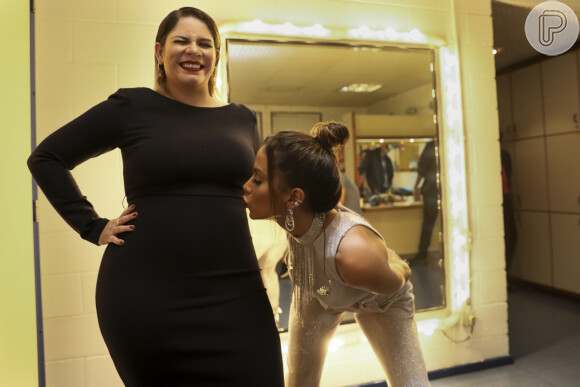 Encontro de Marília Mendonça e Anitta nos bastidores da Globo quando ela estava grávida do único filho, Léo, em 2019