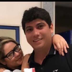 Yugnir Ângelo, ex-noivo de Marília Mendonça, postou fotos com a cantora morta após trágico acidente aéreo