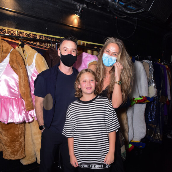 Adriane Galisteu e o marido, Alexandre Iodice, em foto com o filho, Vittorio, 11 anos