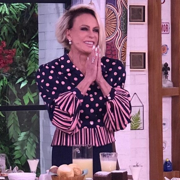 Ana Maria Braga retornou ao 'Mais Você' após pouco mais de 14 dias afastada se recuperando de uma queda na cozinha de casa