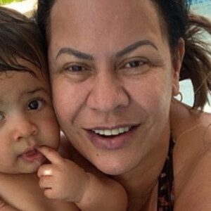 Ruth Moreira, mãe de Marília Mendonça, também está cuidando do neto, Léo