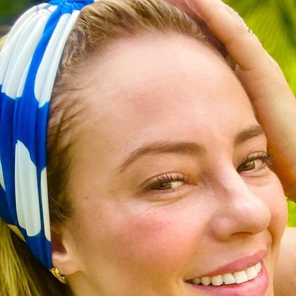 Paolla Oliveira mostrou a barriga trincada em registro publicado no começo desse mês