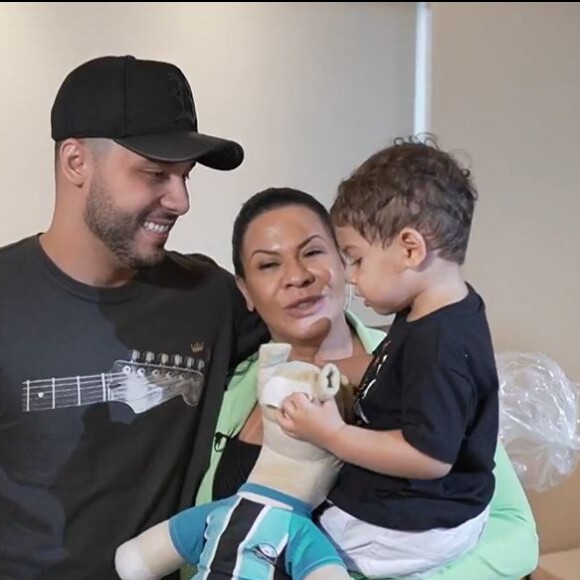 Foto: Murilo Huff defendeu um fã-clube que relembra os melhores momentos do  cantor ao lado de Marília Mendonça - Purepeople