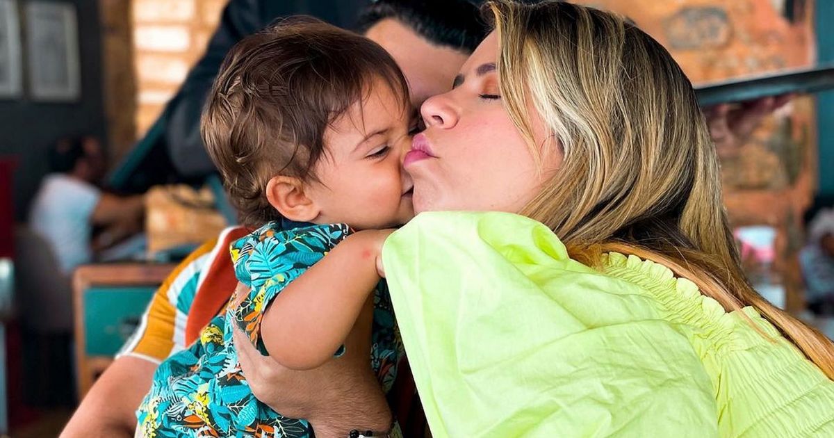 El hijo de Marília Mendonça encanta la telaraña cuando aparece cantando.  Video