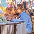 Maiara e Fernando Zor foram clicados aos beijos em casamento de um amigo em comum