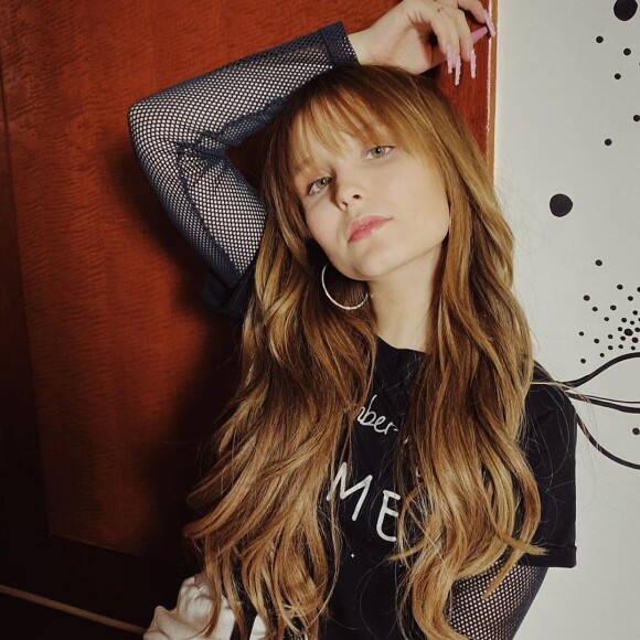 Cabelo de Larissa Manoela se adapta aos novos trabalhos da artista