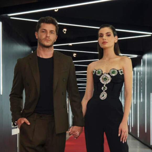 Camila Queiroz nega participação no Power Couple com Klebber Toledo, em 5 de dezembro de 2021