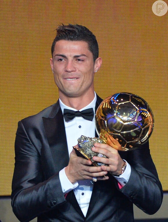 O português Cristiano Ronaldo, vencedor da Bola de Ouro em 2013 e 2008, concorre ao prêmio mais uma vez