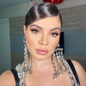 A 'Farofa da Gkay' é a festa de aniversário da influenciadora Gessica Kayane