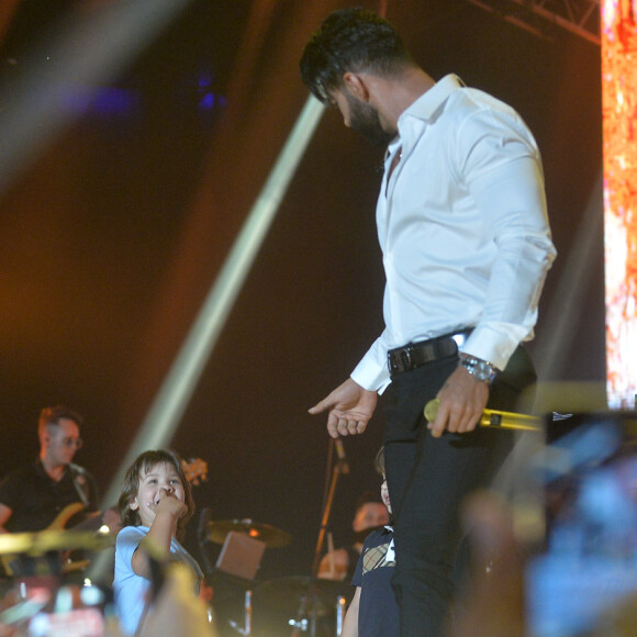 Filhos de Gusttavo Lima e Andressa Suita sobem ao palco do 'Buteco' em São Paulo