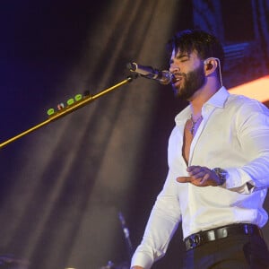 Gusttavo Lima faz show no Allianz Parque com Andressa Suita nos bastidores