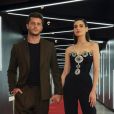 Camila Queiroz e Klebber Toledo seguem no reality 'Casamento às cegas', da Netflix