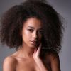 Brasileiras procuraram produtos que cuidassem da pele com mais frequência que maquiagem