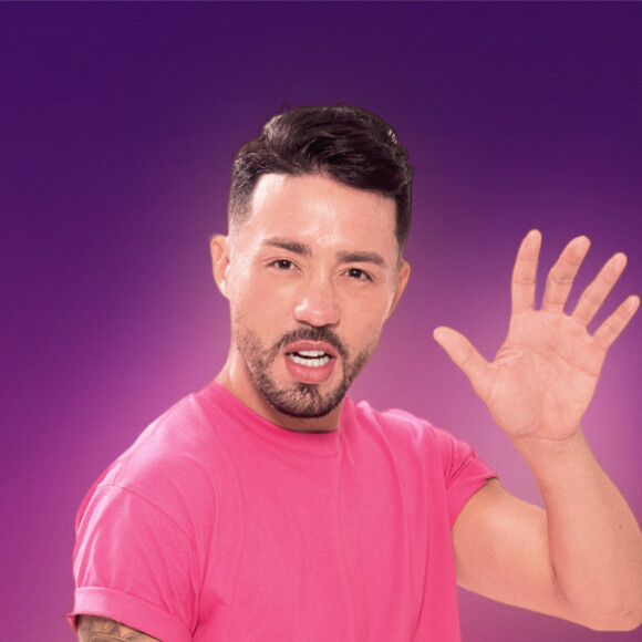 Rico Melquíades foi até uma agência dos Correios para buscar os famosos recebidos, presentes enviados por fãs e marcas